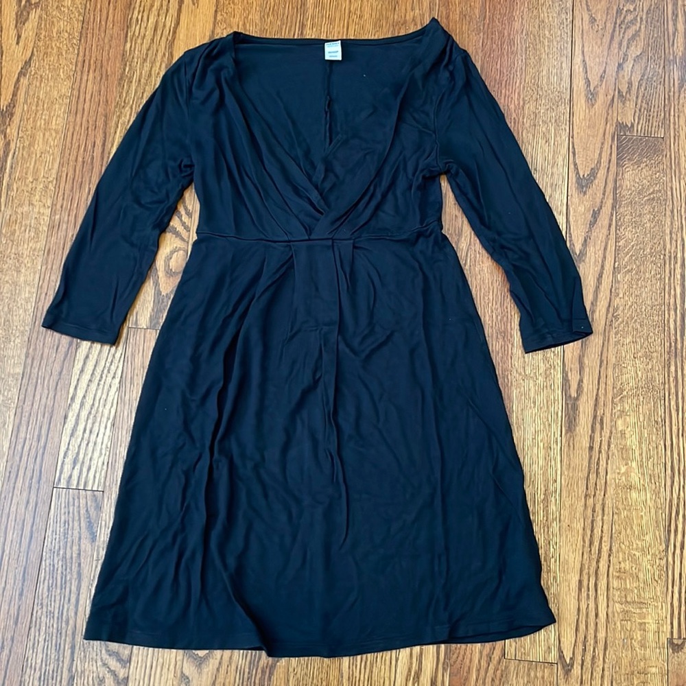 Black 3/4 sleeve dress